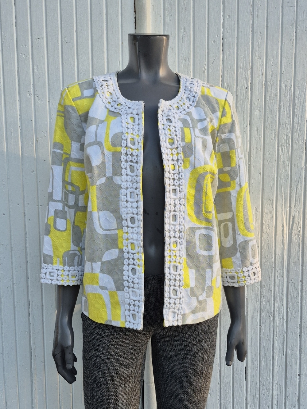 Classic Trenz Ladies Pure Cotton Multicolor Crochet-Neck Patterned Jacket